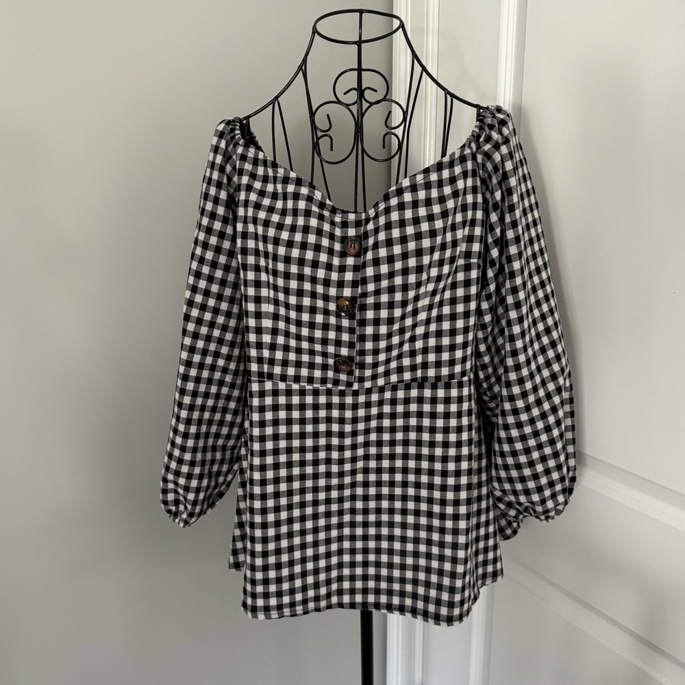 NWT Bloom Chic Plaid Top in Large